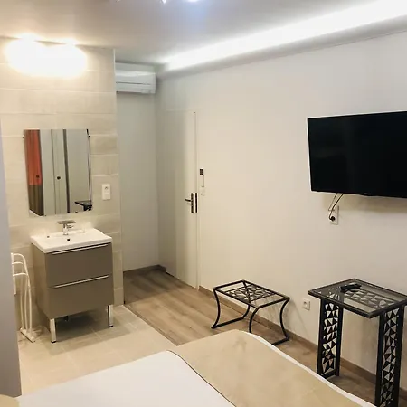 Pavillon Fani تيير